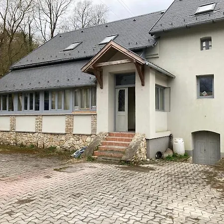 Bed & Breakfast Mezriczky Malom