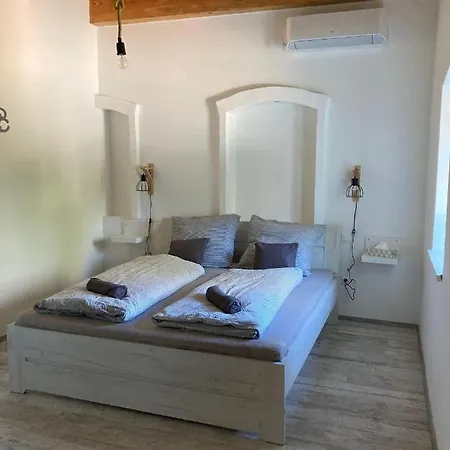 Mezriczky Malom Bed & Breakfast Kapolcs